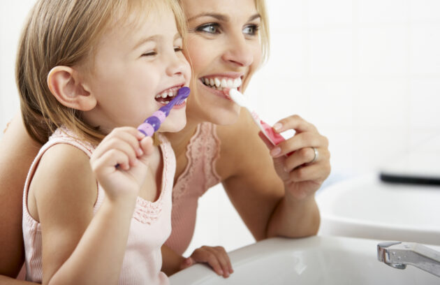 5 Oral Hygiene Resolutions for a Healthier Smile in 2025